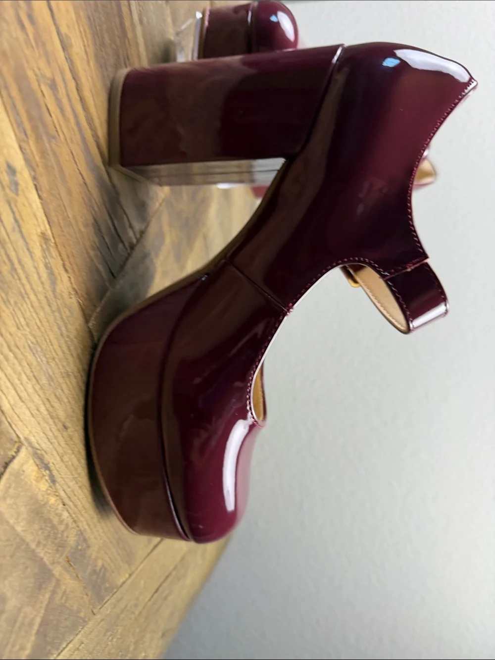 Size 6.5 Coutgo Platform Mary Jane Heels in Burgundy Patent
